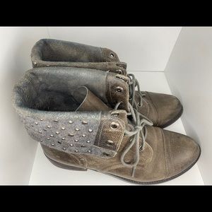 Gianni Bini Womens size 7.5 Gray Combat Boots